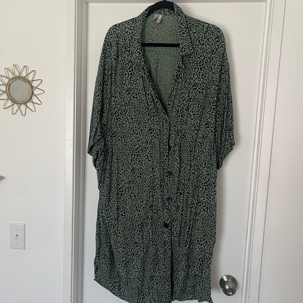 Green Leopard Print Button-Up Shirt Dress